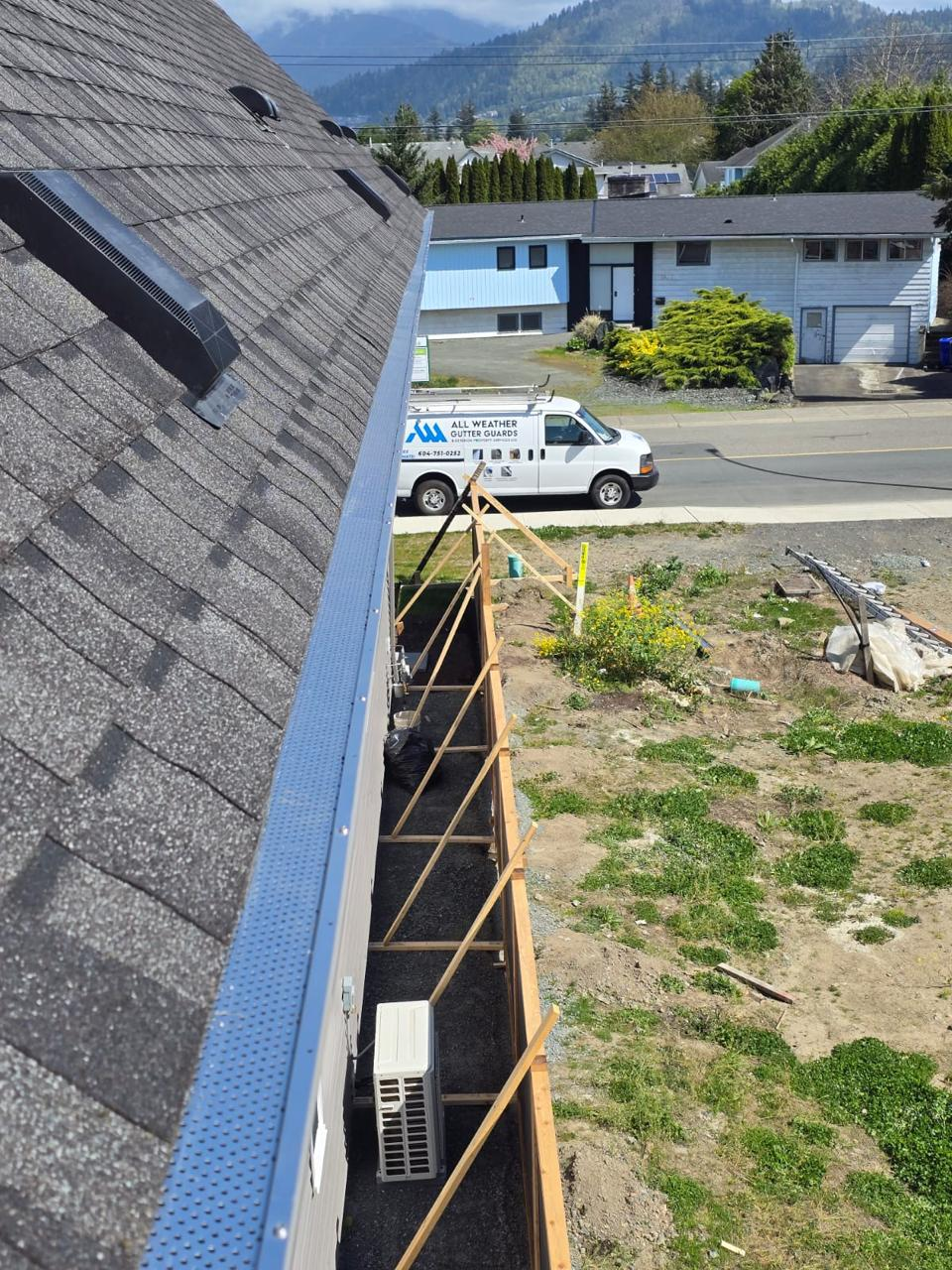 Before gutter service